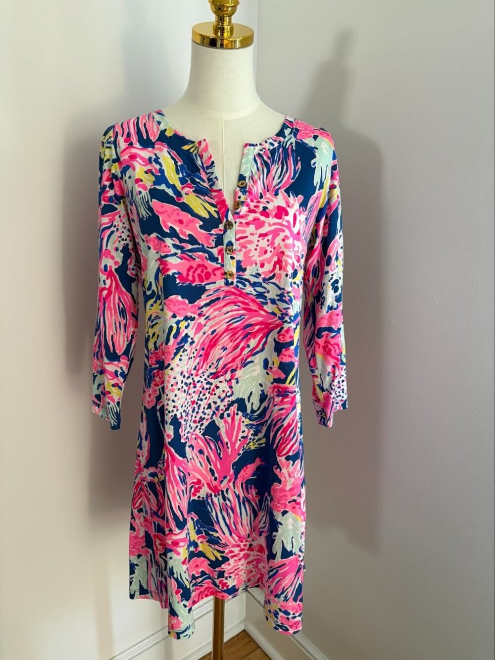 NWOT Lilly Pulitzer ¾ Sleeve V-Neck Cotton Sheath Dress Size Medium